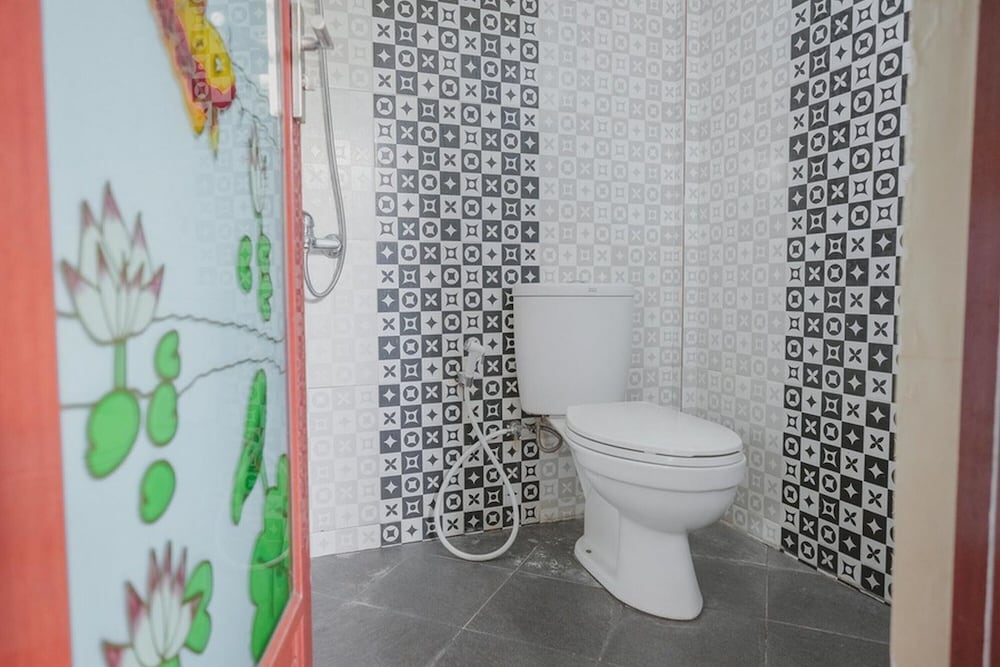 Premium Room (RedDoorz) - Photo 5