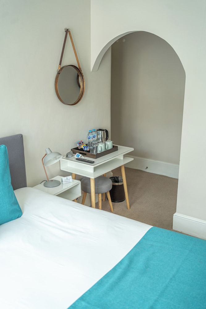 Deluxe Double or Twin Room photo 3