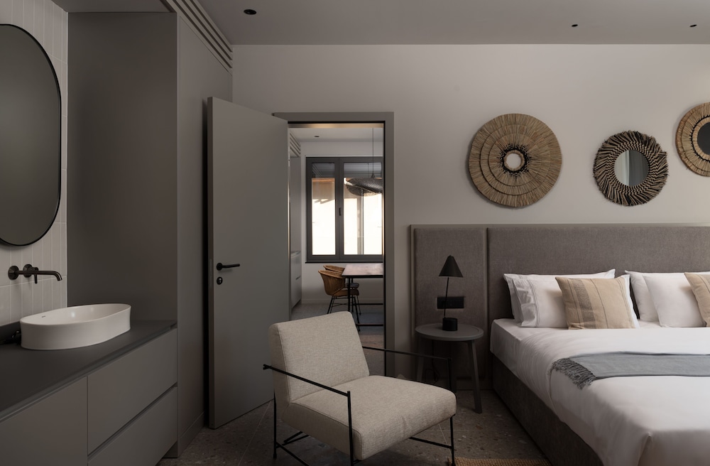 Grand Double or Twin Room, Sea View photo 2
