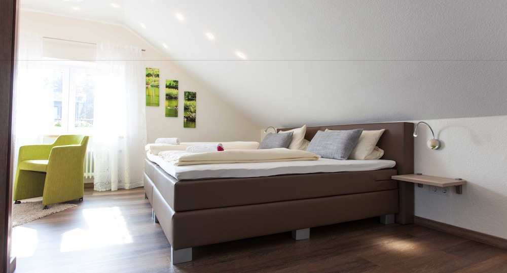 Standard Double Room, 1 Bedroom (No Cleaning Fee) photo 2