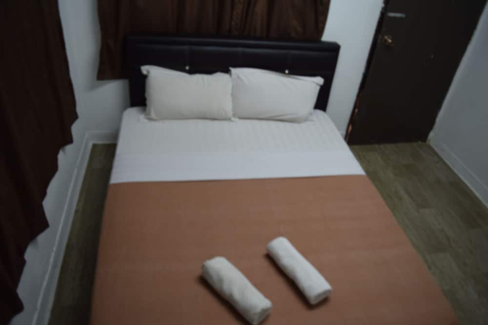 Double Room, Ensuite - Photo 2