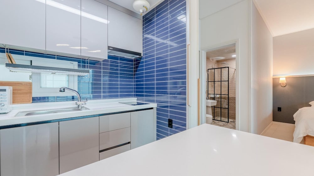 Basic Room, 1 Bedroom (201) - Photo 10