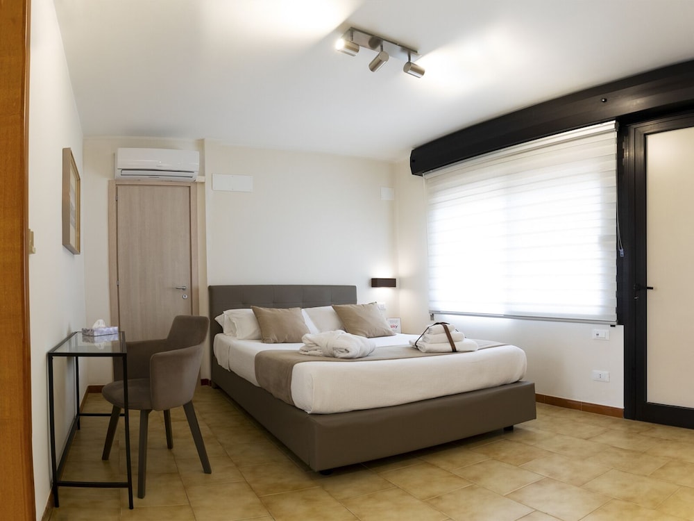 Classic Room, 1 Bedroom (2 pax)