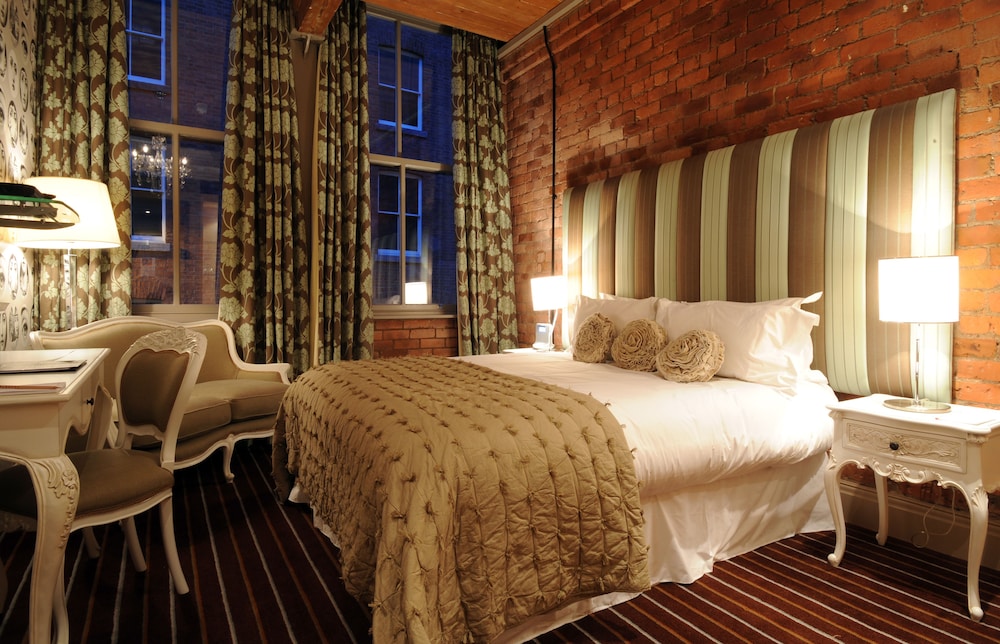 Double Room, Ground Floor (Dance Music Can Be Heard) photo 3