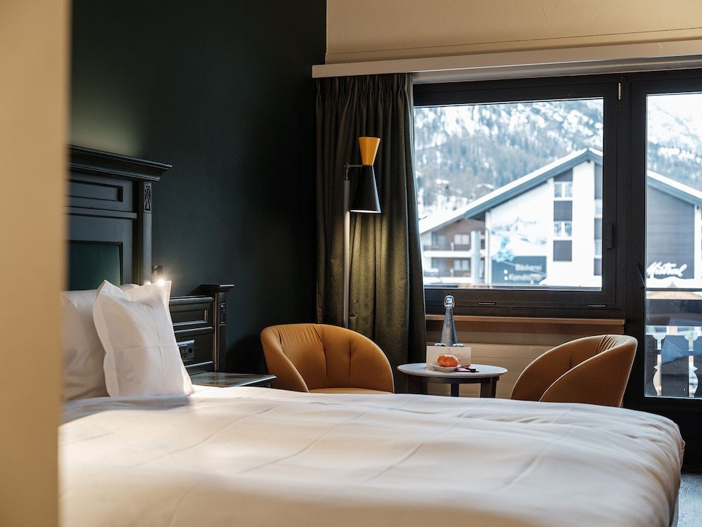 Deluxe Double Room with Matterhorn View