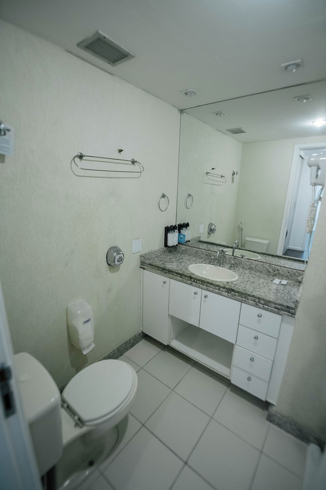 Deluxe Double Room - Photo 13