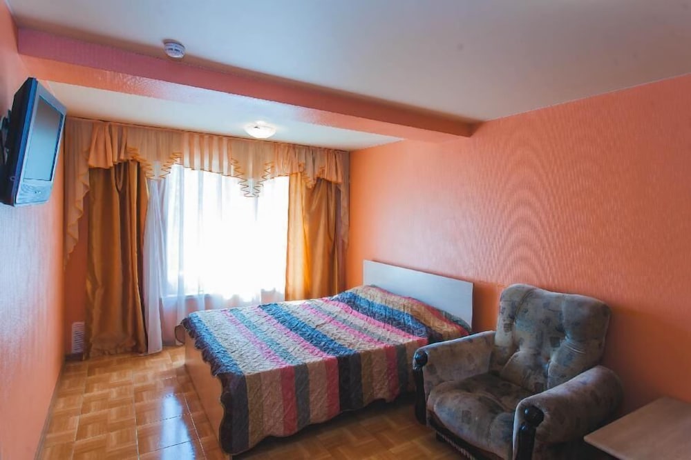 Standard Room, 1 Queen Bed, Non Smoking