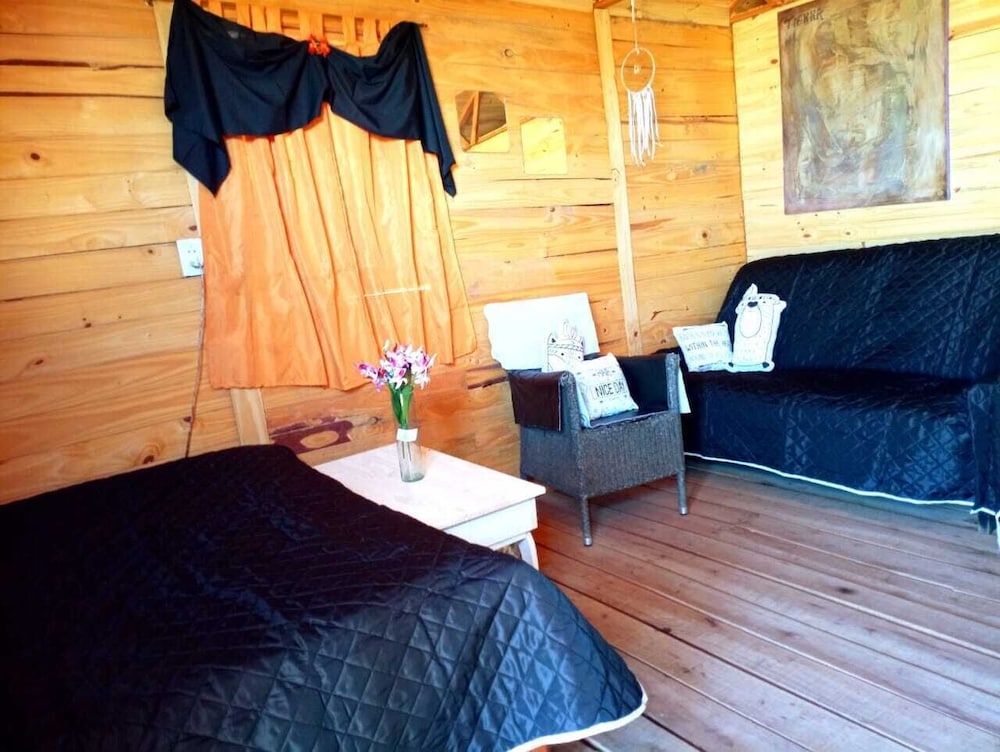 Traditional Cabin photo 1