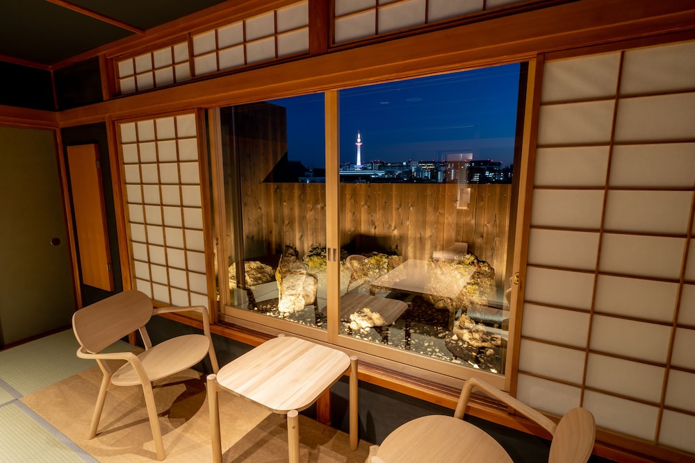 Deluxe Japanese Style Room, Non Smoking photo 3