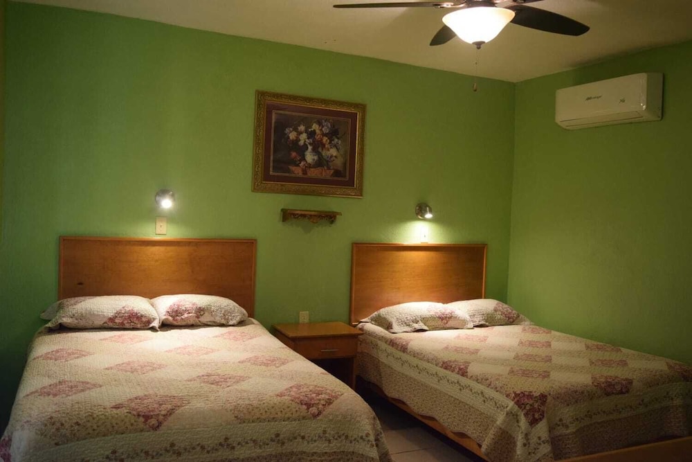 Standard Double Room photo 3