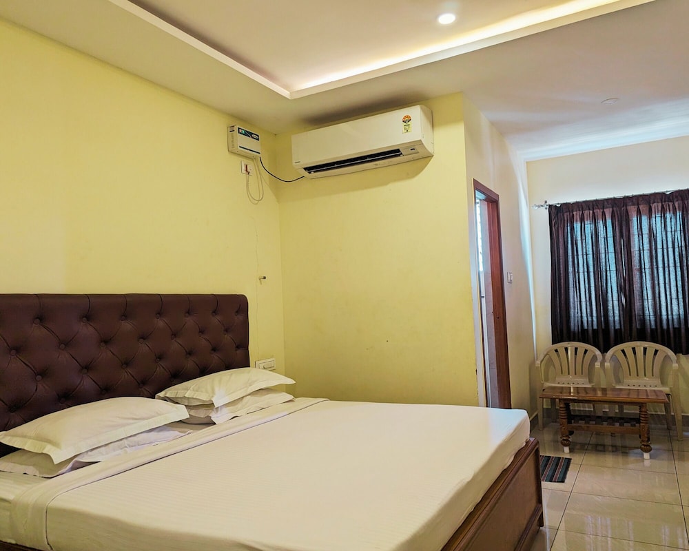 Standard Double Room - Photo 10