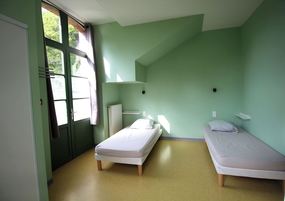 Double Room (B)