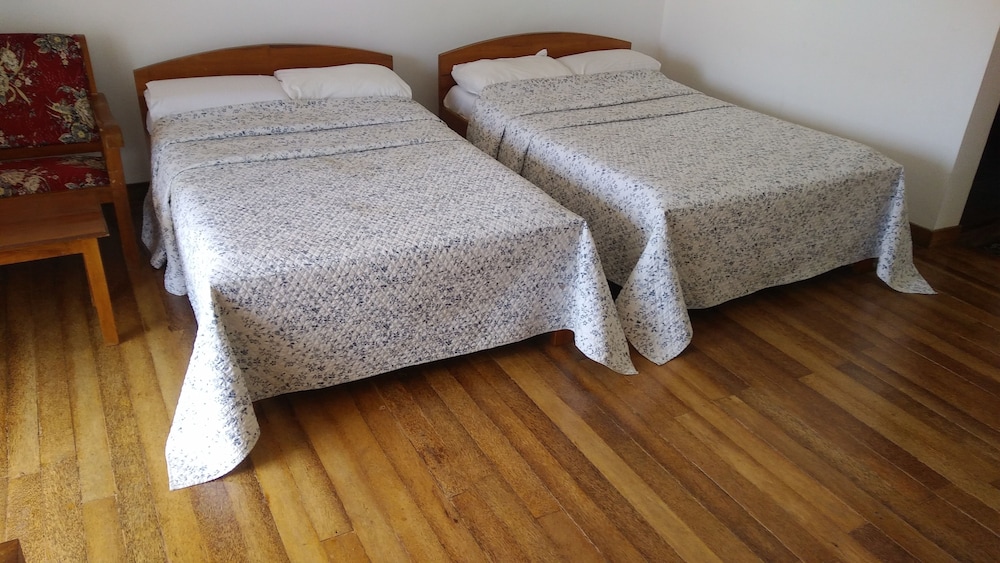 Standard Room photo 2