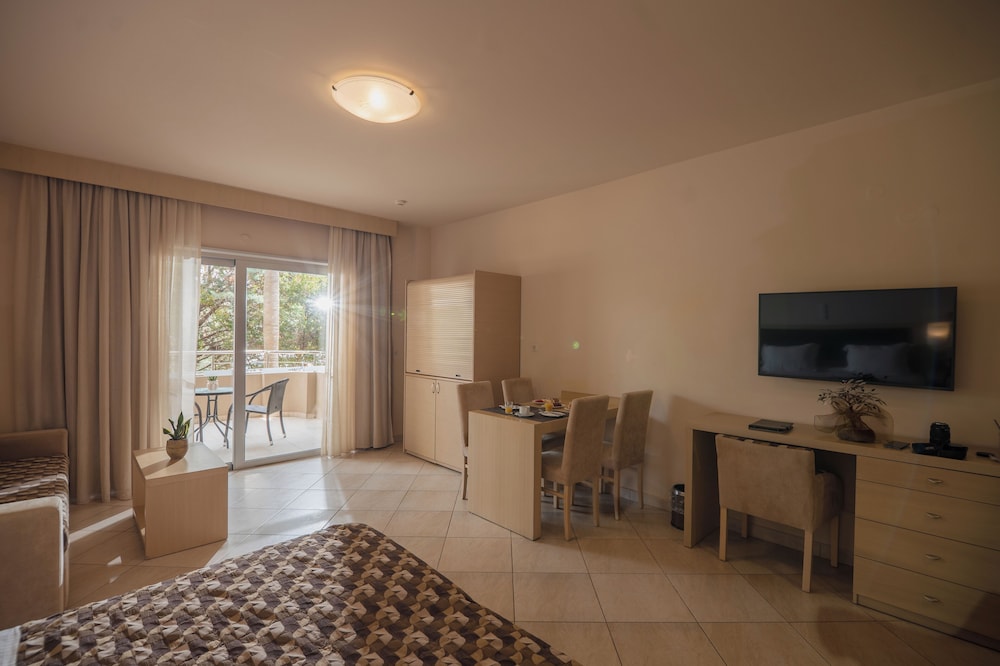 Double Room, Sea View photo 3