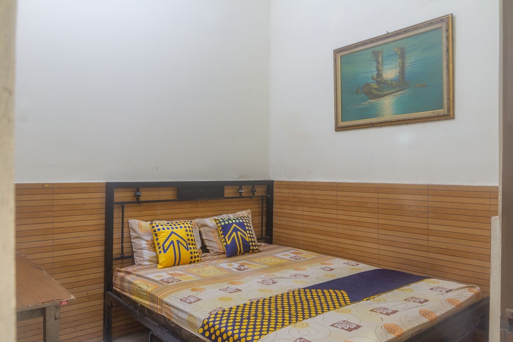 Basic Double Room