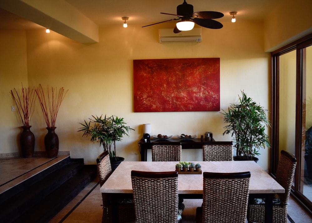 Grand Villa photo 2