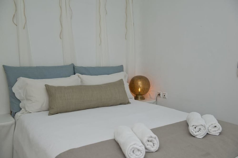 Apartment, 2 Bedrooms (No pool access)