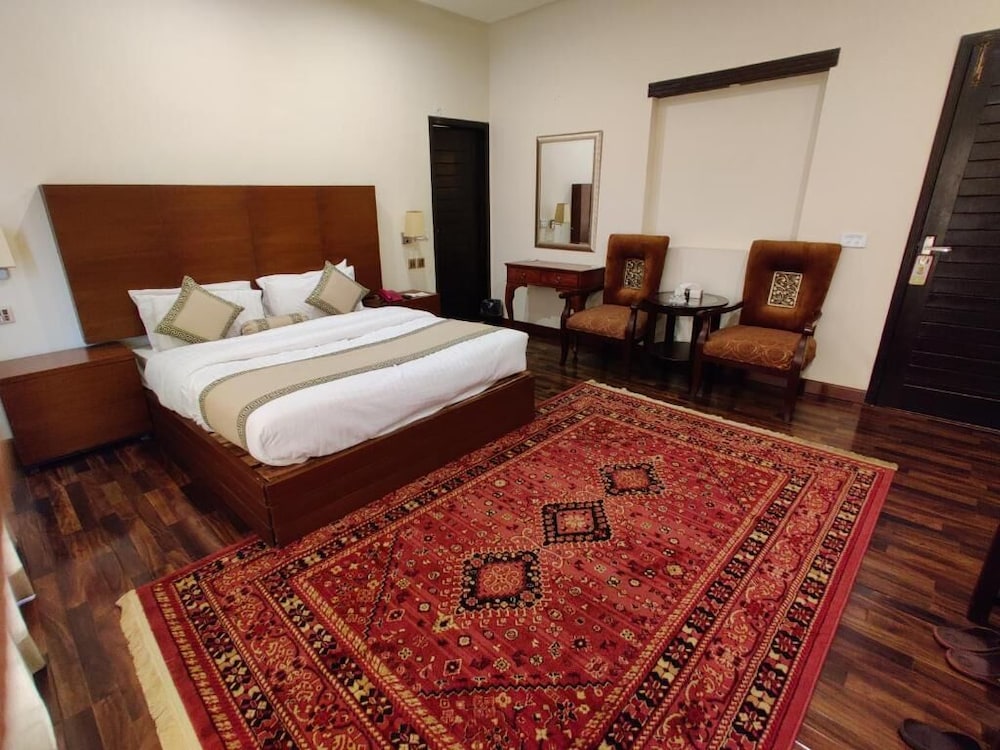 Deluxe Double Room photo 2