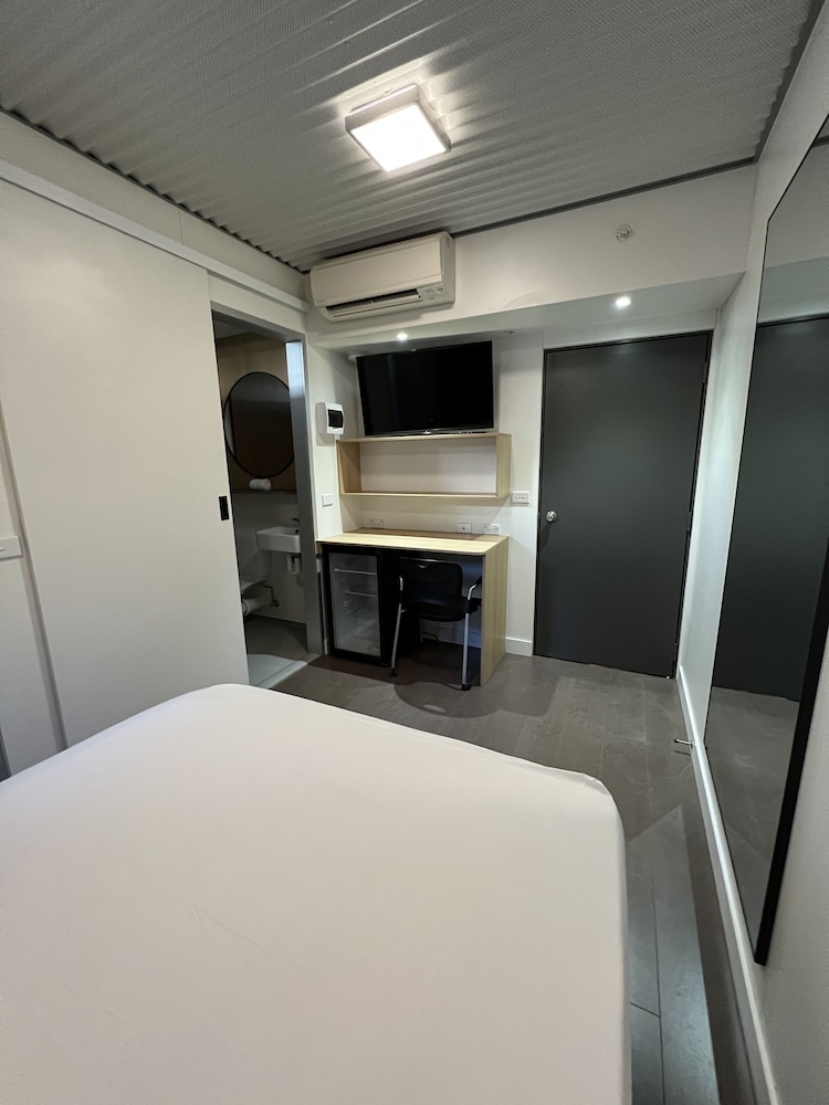 Room - Photo 1