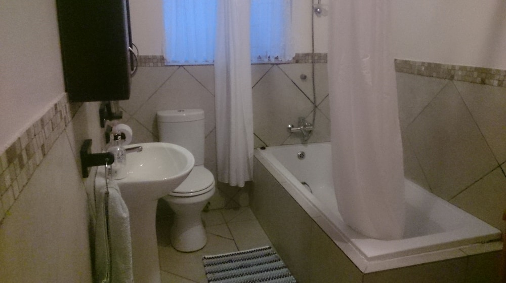 Apartment (2) photo 3
