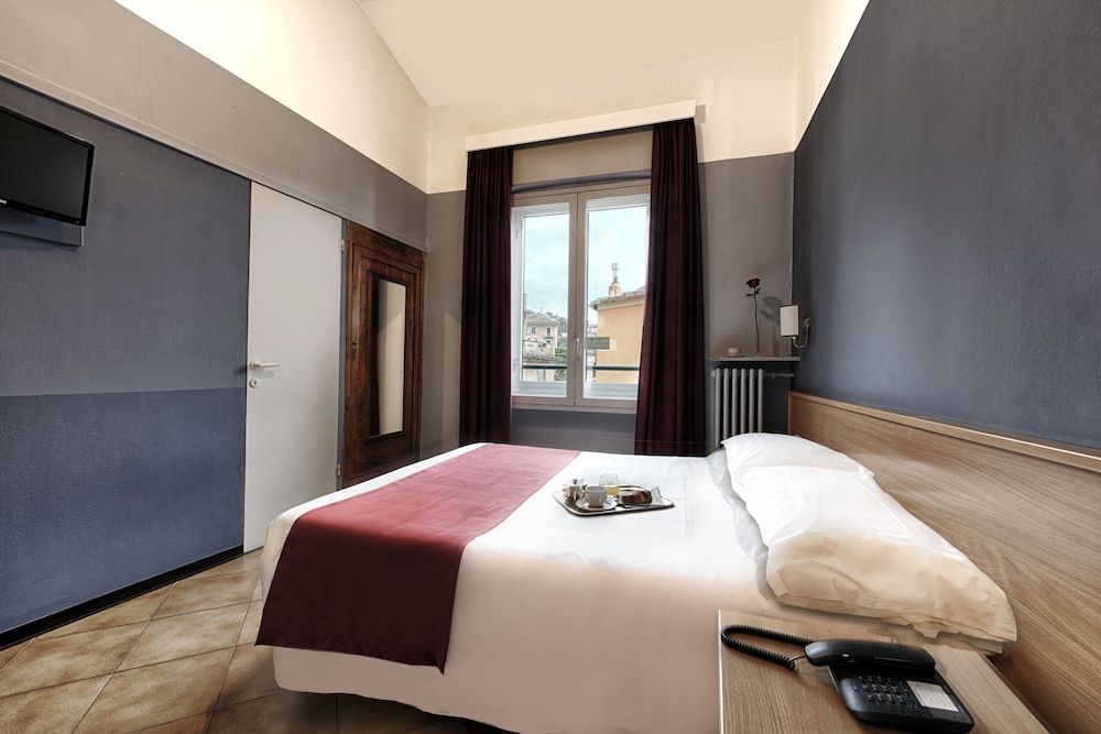 Single Room (no Sea view) photo 1