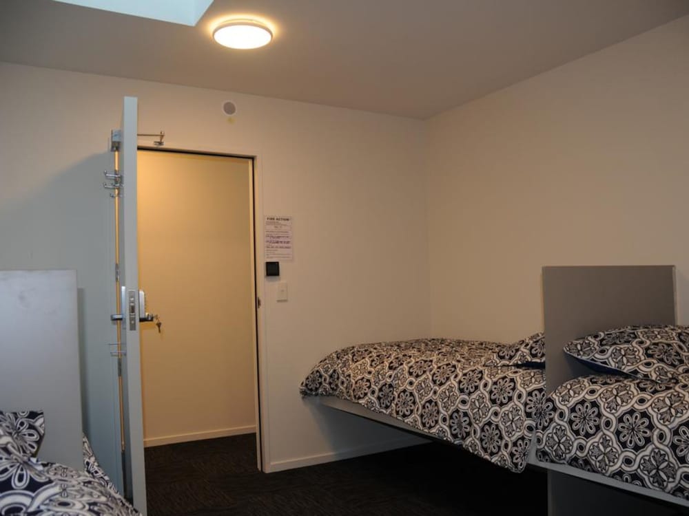 4 Bed Room photo 2