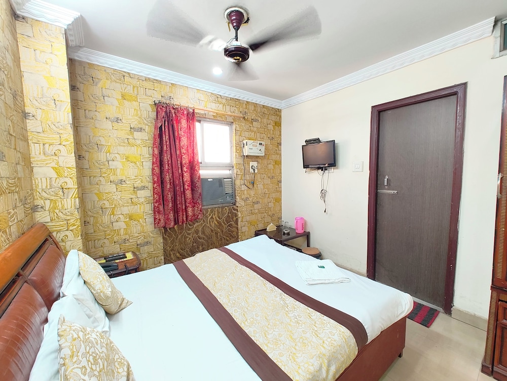 Classic Double Room