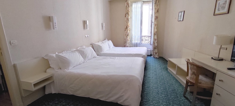 Classic Quadruple Room photo 1