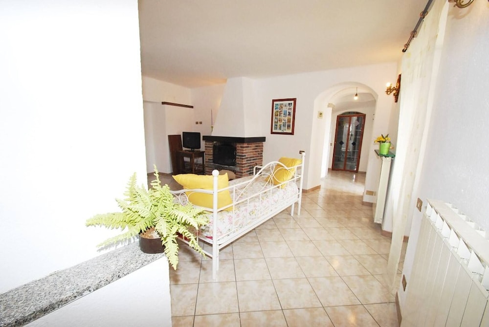 Apartment, 2 Bedrooms, Balcony, Garden View photo 1