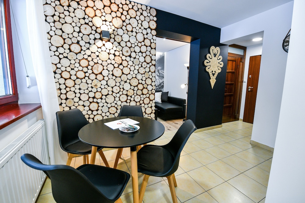Classic Apartment - Photo 8