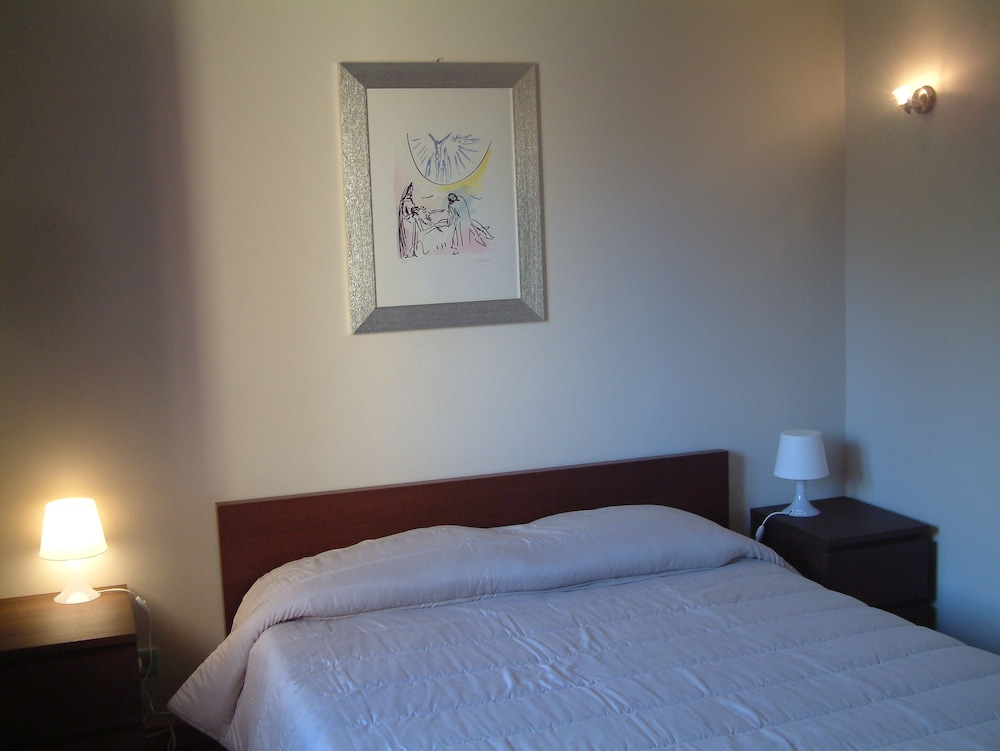 Luxury Double Room, Jetted Tub photo 1
