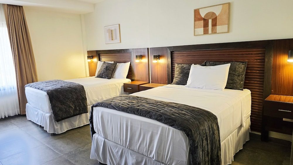 Comfort Triple Room, Mountain View
