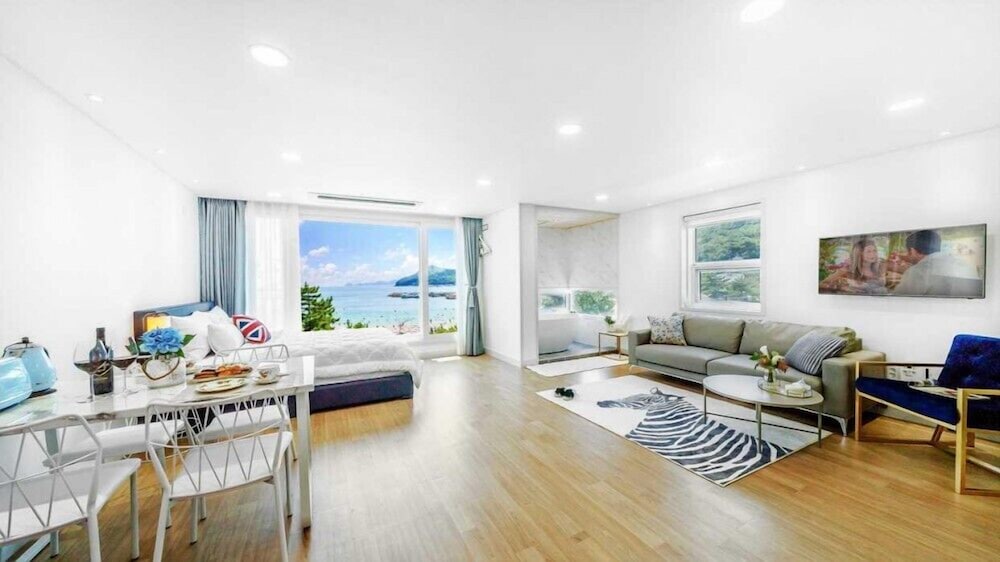 Room (301 (Ocean View/Spa)) photo 1