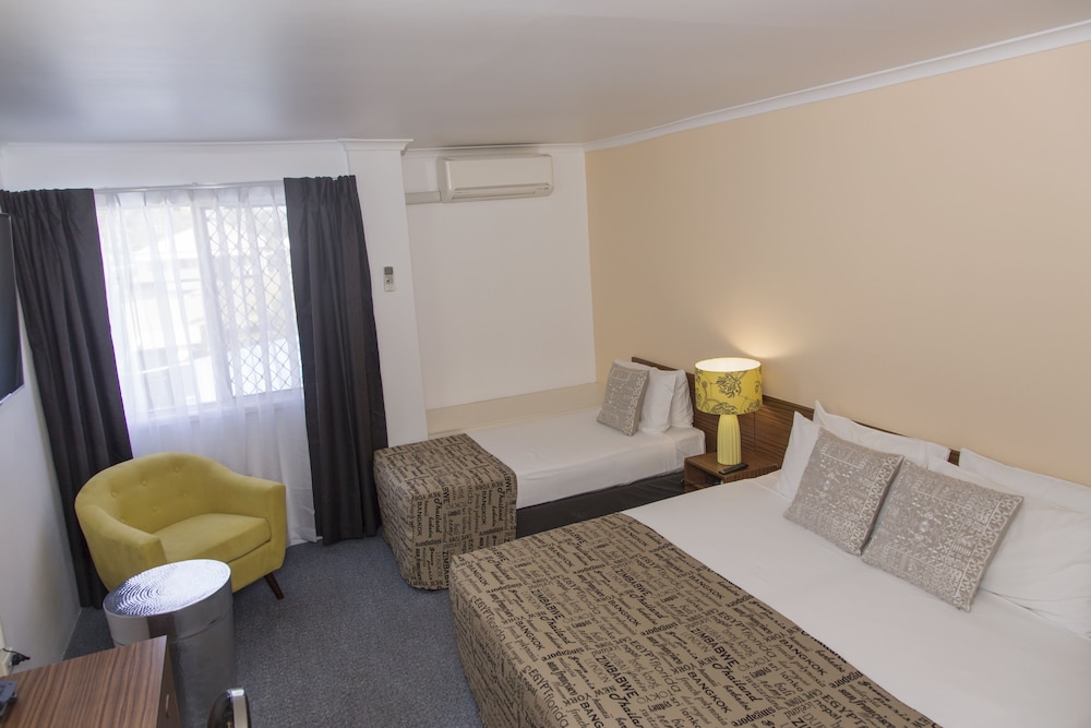 Deluxe Double Room, 1 Queen Bed photo 1