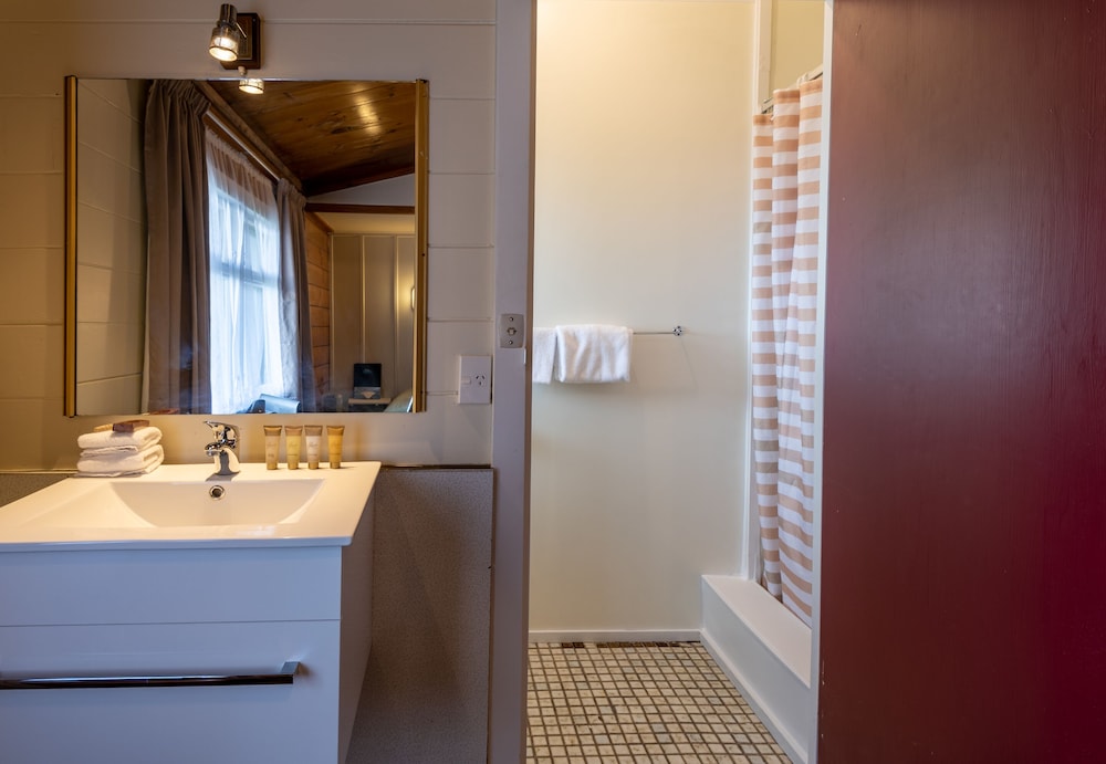 Cabin - Photo 5