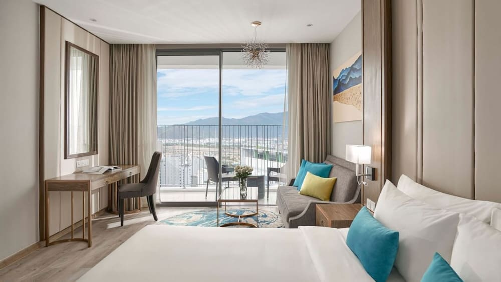 Family Room, City View