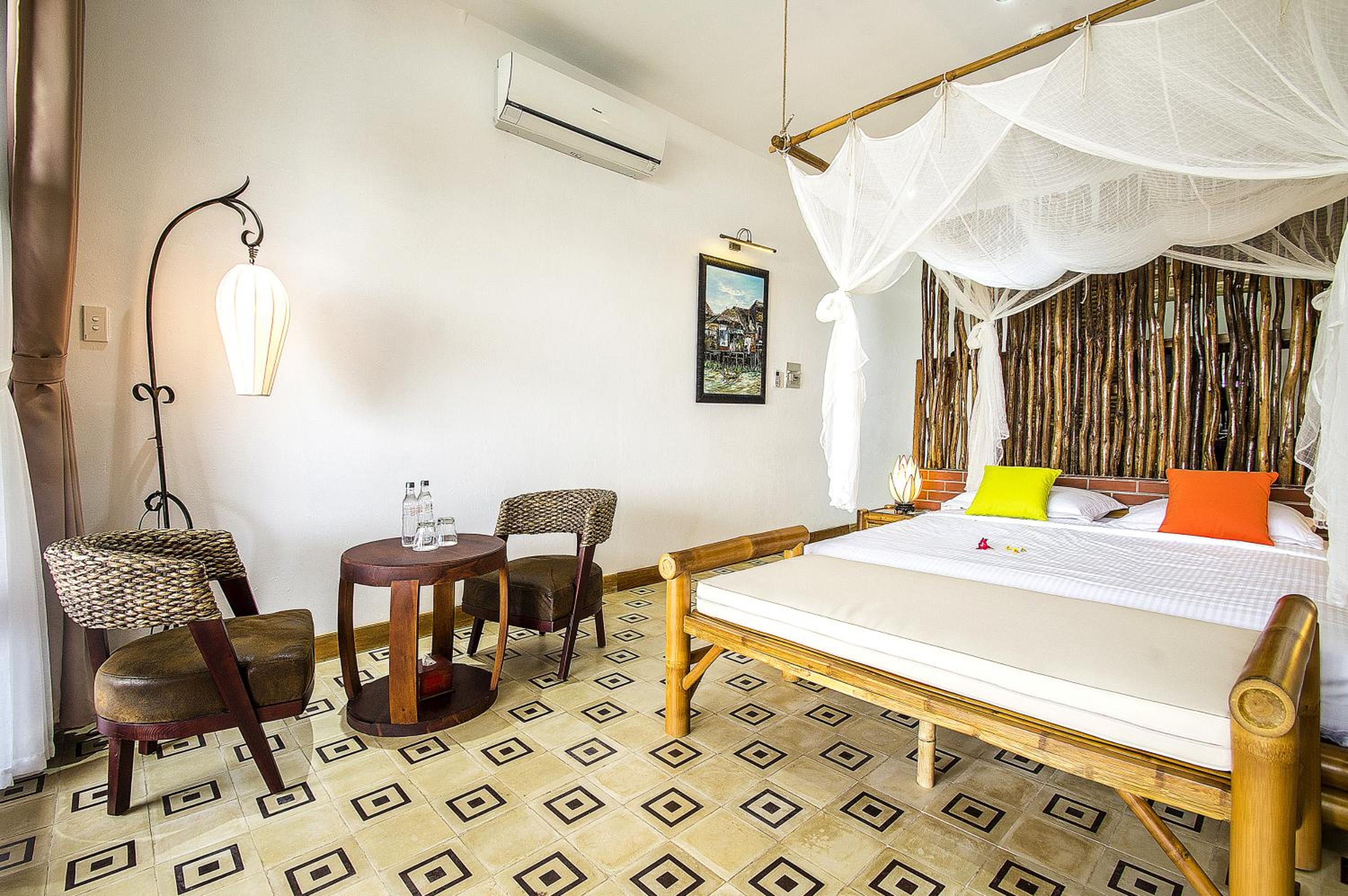 King Room with Pool View photo 1