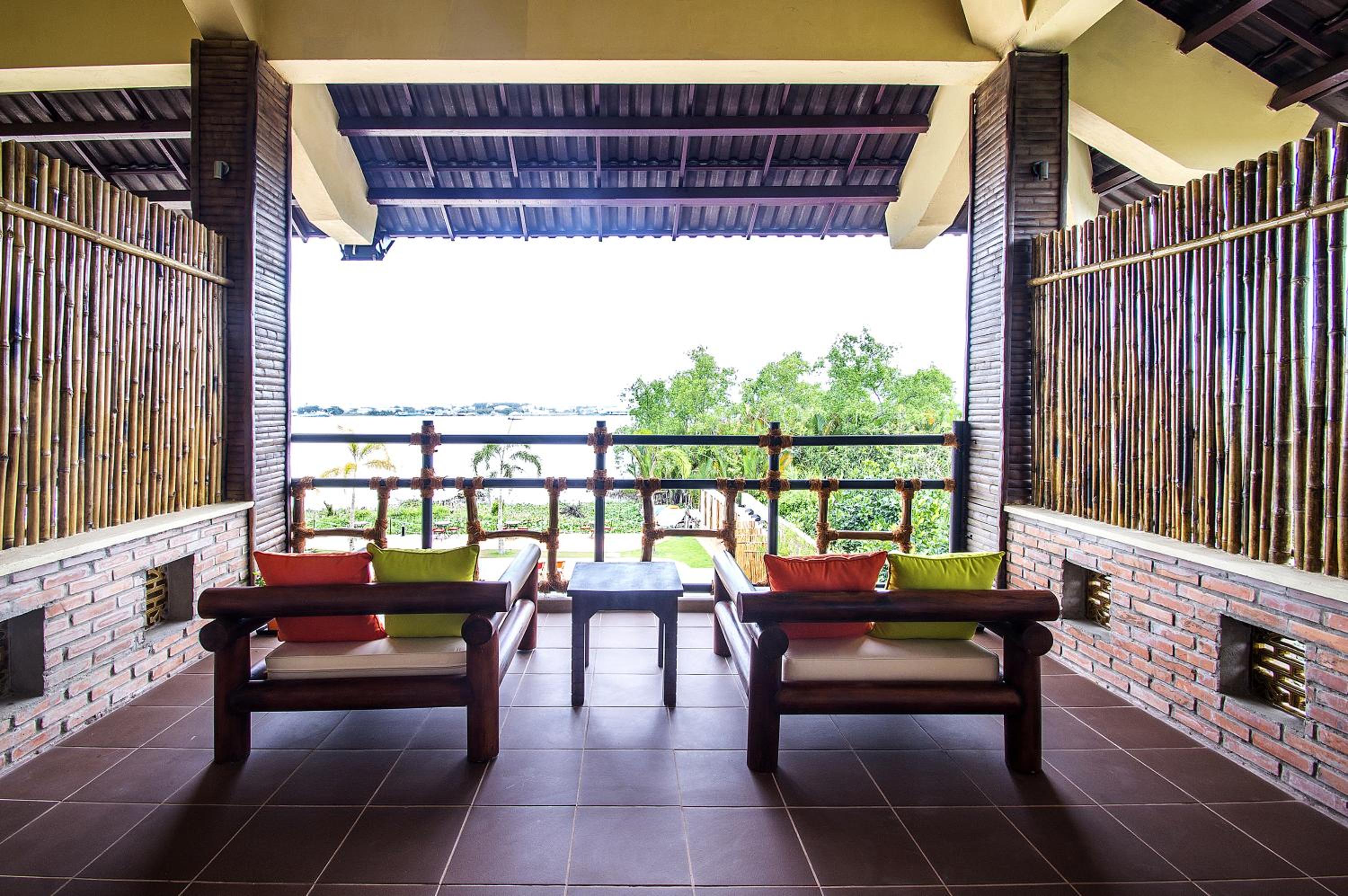 Twin Room with Pool View photo 2