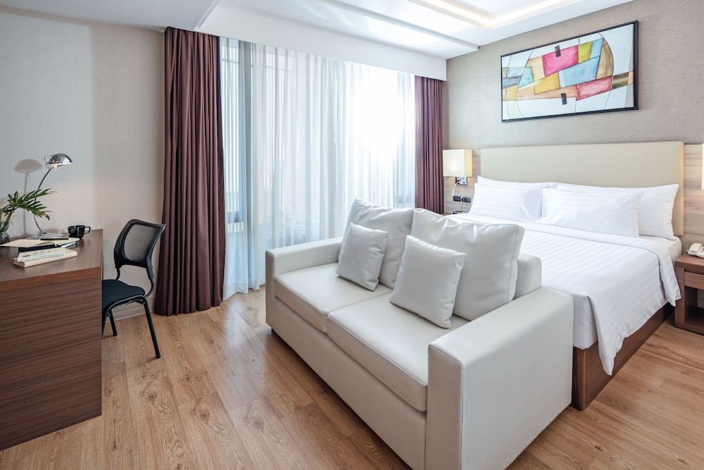 Premium Suite