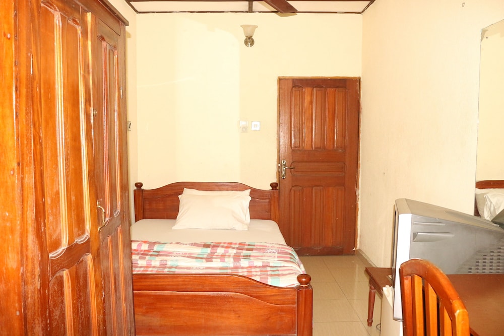 Standard Room photo 3