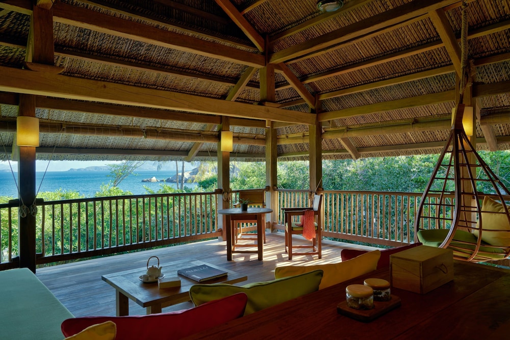 Beachfront Pool Villa - Photo 8