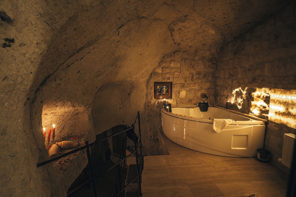 Business Suite photo 2