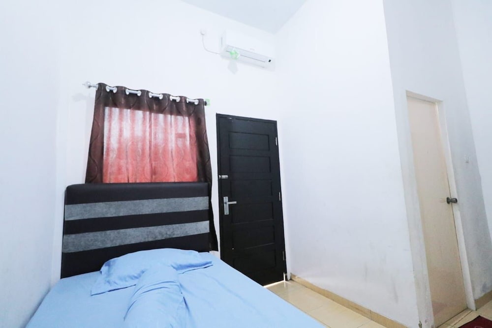 Economy Double Room photo 3