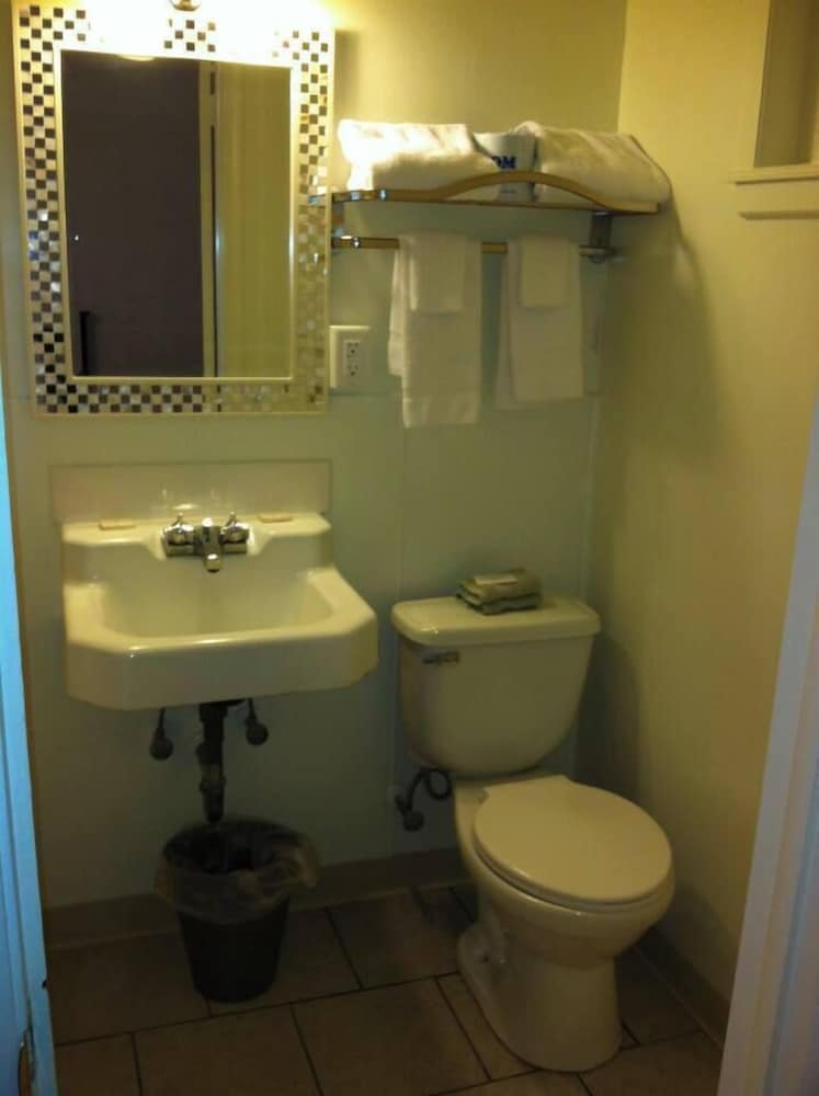 Apartment, 1 Bedroom, Kitchen - Photo 5