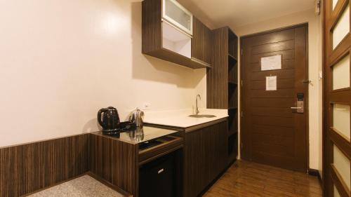 Twin Room - Photo 8