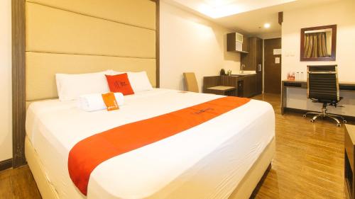 Deluxe Room - Photo 6