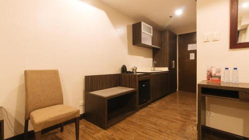 Deluxe Room - Photo 7