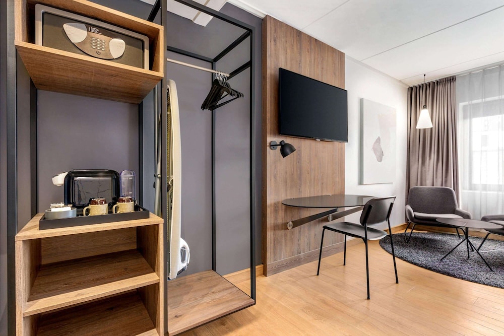 Superior Room, 2 Twin Beds, Non Smoking - Photo 11