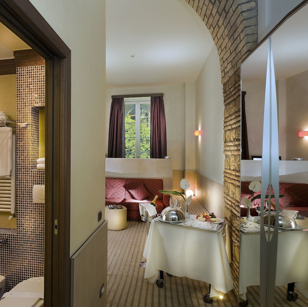 Junior Suite (Palatine Hill View) photo 1