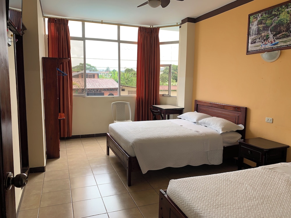 Family Triple Room, Multiple Beds photo 1